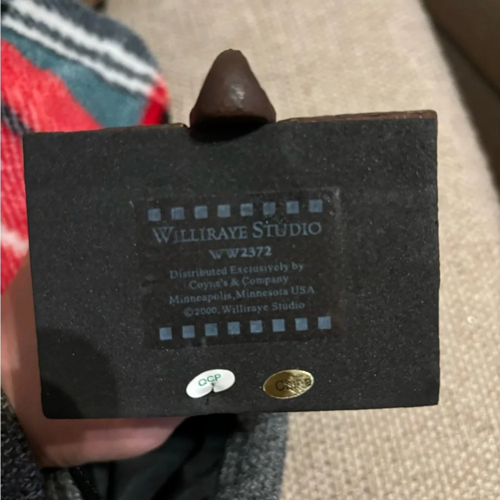 Williraye WW2372  Medium Mitten Stocking Holder - Picture 3 of 3